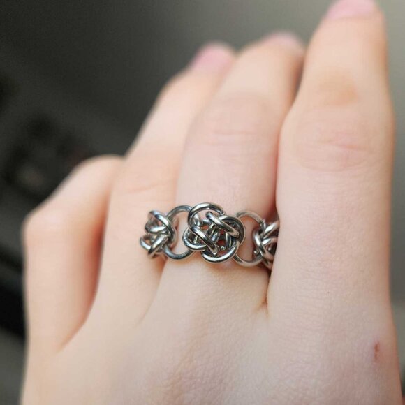Medieval four winds silver chainmail chain-link ring ✦ size 7 ✦ - Picture 3 of 8